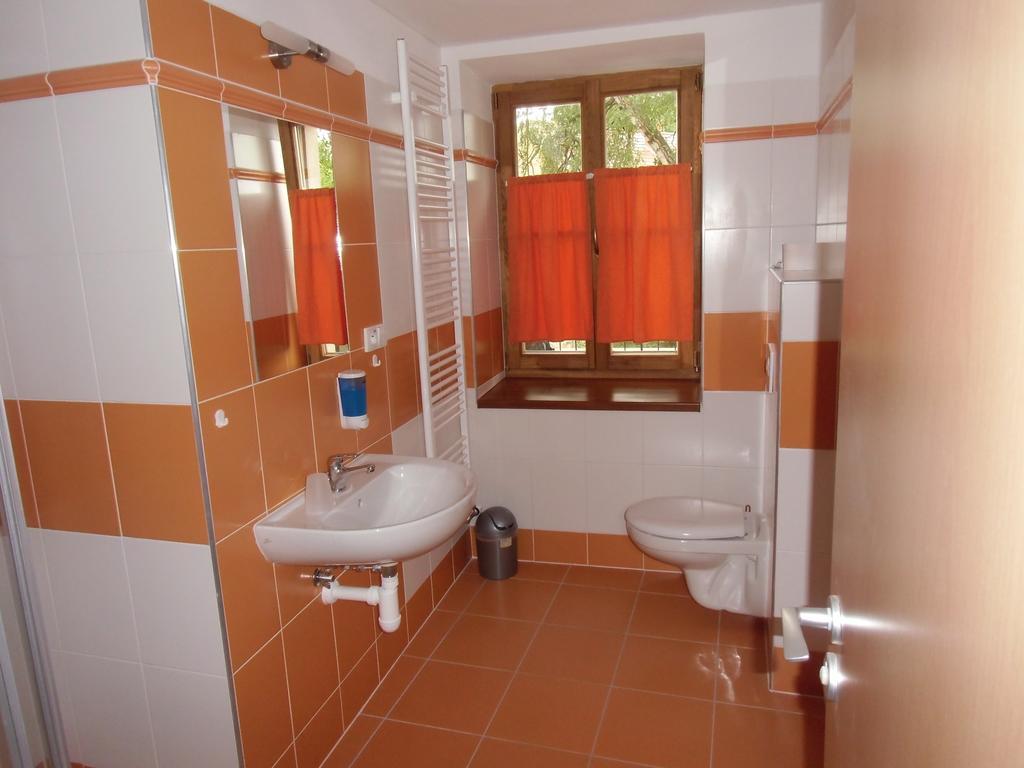 Penzion Pod Zamkem Zruc nad Sazavou Room photo