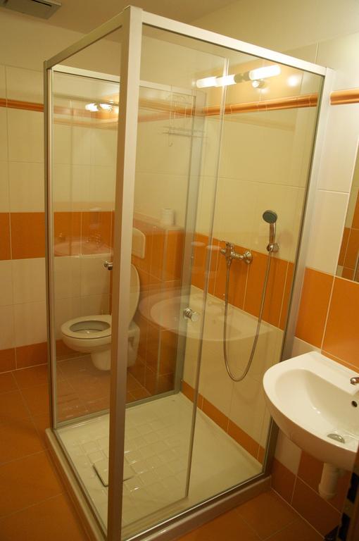 Penzion Pod Zamkem Zruc nad Sazavou Exterior photo
